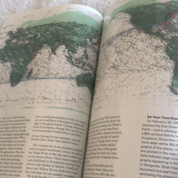 National Geographic Vol. 190 No. 5 November 1996 - Picture 6 of 14